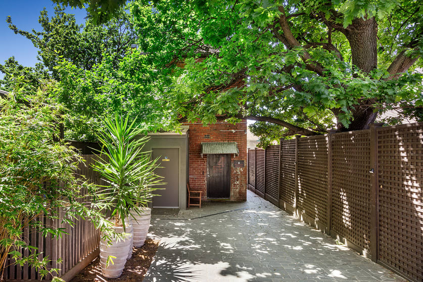 Click to view all images 4/23 Beatty Avenue Armadale VIC 3143 - Image 2