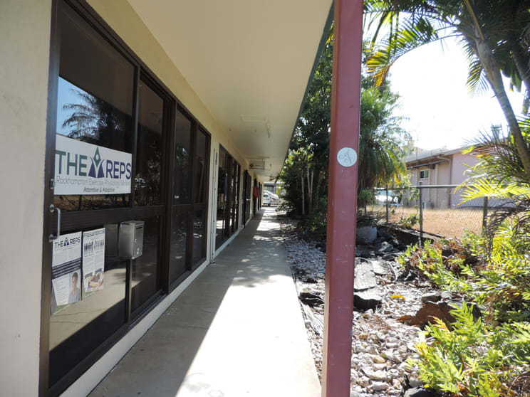 Click to view all images Shop 4/99 Musgrave Street Berserker QLD 4701 - Image 2