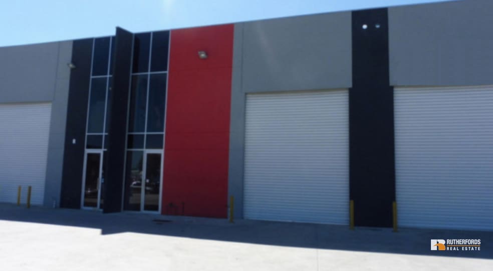 Click to view all images 2 West Court Coolaroo VIC 3048 - Image 1