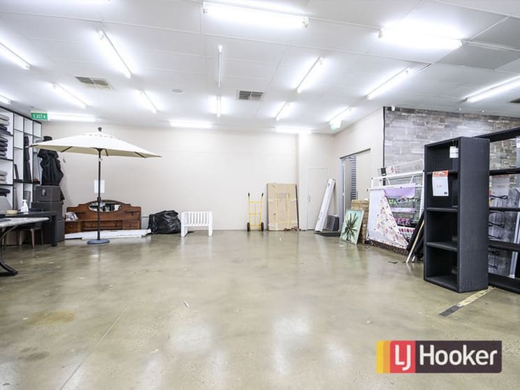 Click to view all images 37 Sir Donald Bradman Drive Mile End SA 5031 - Image 3