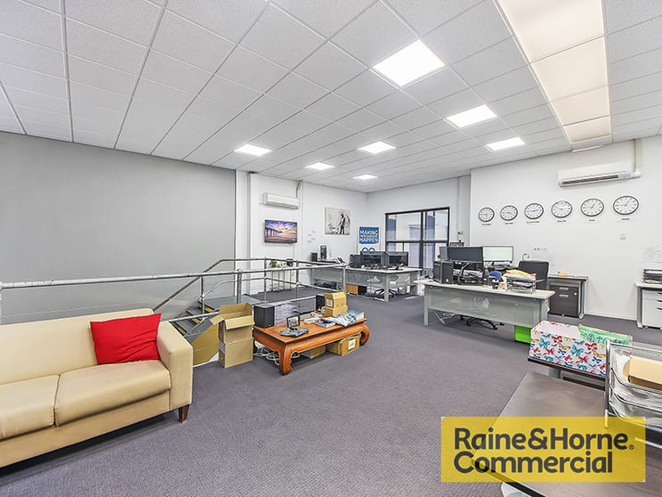 Click to view all images 23/1147 South Pine Road Arana Hills QLD 4054 - Image 1