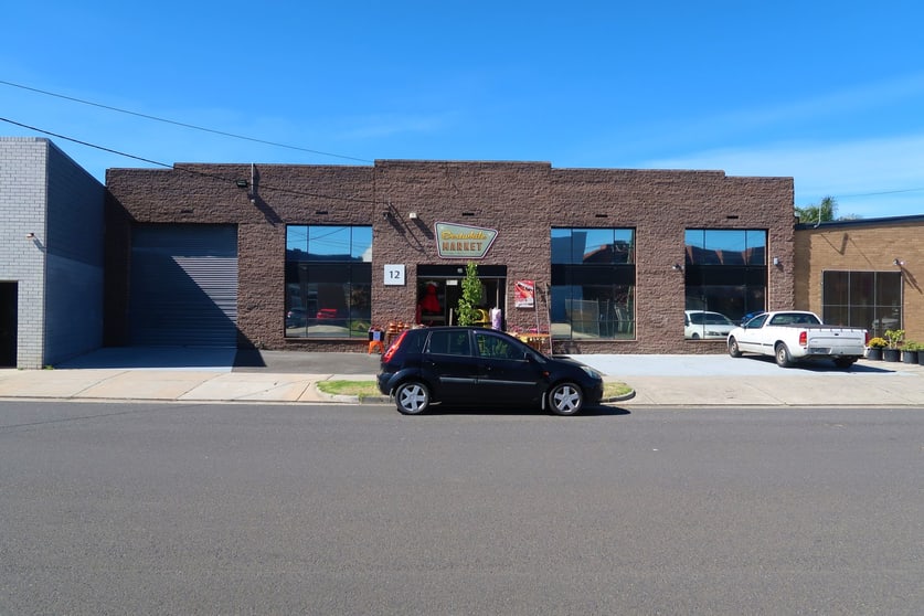 Click to view all images 12 Horscroft Place Moorabbin VIC 3189 - Image 2