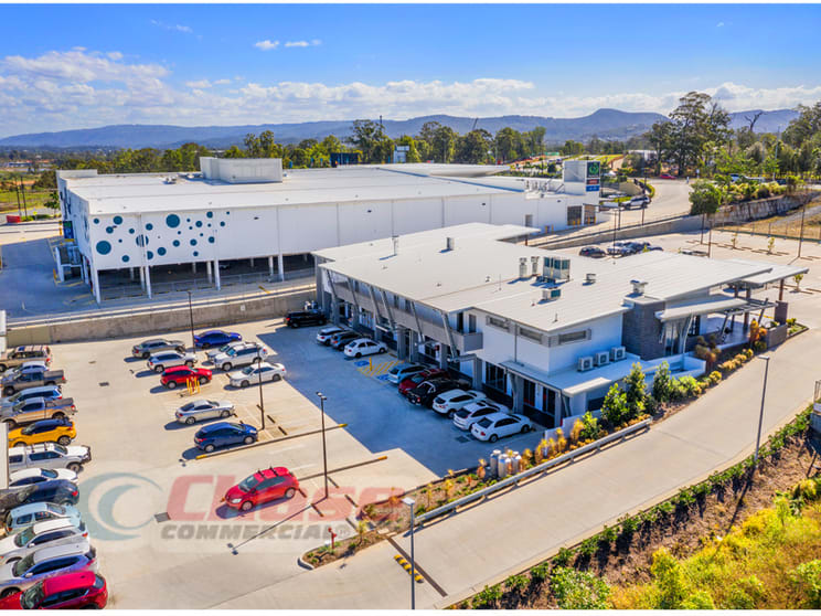 Click to view all images 334 Foxwell Road Coomera QLD 4209 - Image 2