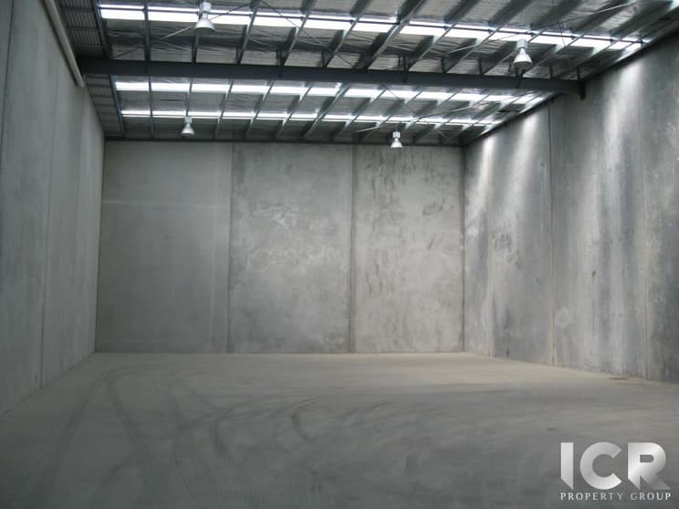 Click to view all images Unit 5/19-25 Somerton Road Campbellfield VIC 3061 - Image 3