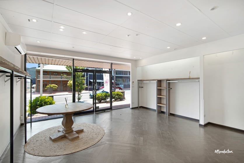Click to view all images 2/115 Corrimal Street Wollongong NSW 2500 - Image 2