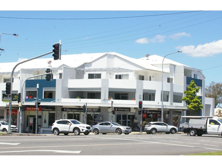 Click to view all images 3/915 Stanley Street East Brisbane QLD 4169 - Image 2