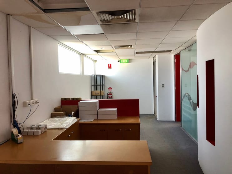 Click to view all images 1/84 Meeks Road Marrickville NSW 2204 - Image 2