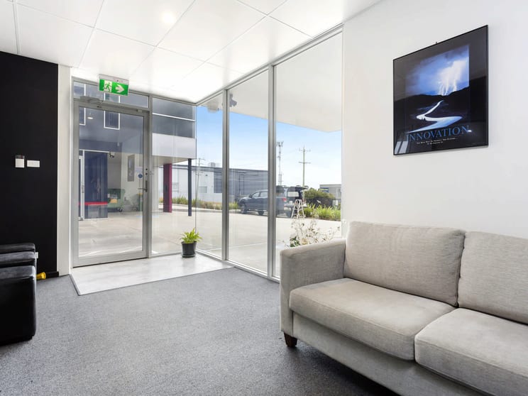 6/15 Kenji Street Mornington VIC 3931 - Image 3