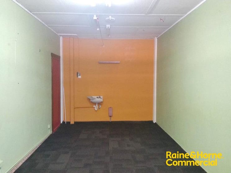 Click to view all images Suite 16/25-29 Dumaresq Street Campbelltown NSW 2560 - Image 3