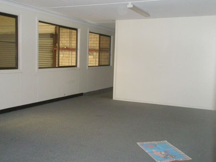 Click to view all images Girraween NSW 2145 - Image 3