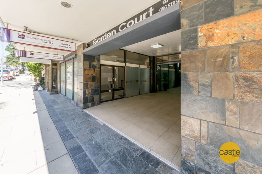 Click to view all images 2/133 King St Newcastle NSW 2300 - Image 3