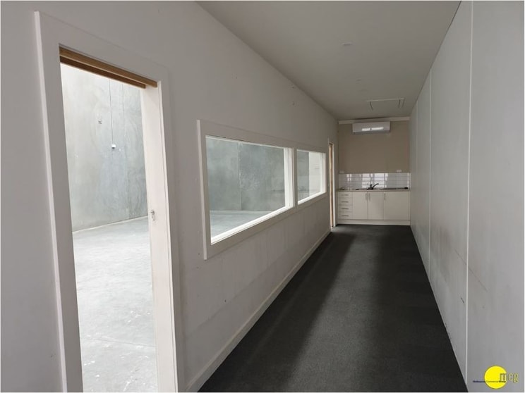 Click to view all images Unit 2/236-244 Edwardes Street Reservoir VIC 3073 - Image 3