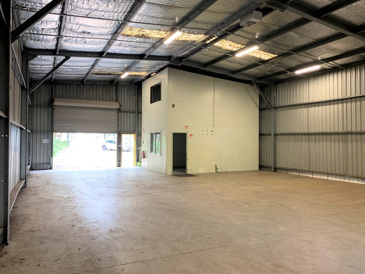Click to view all images Building 4/3 Anderson Street Banksmeadow NSW 2019 - Image 2
