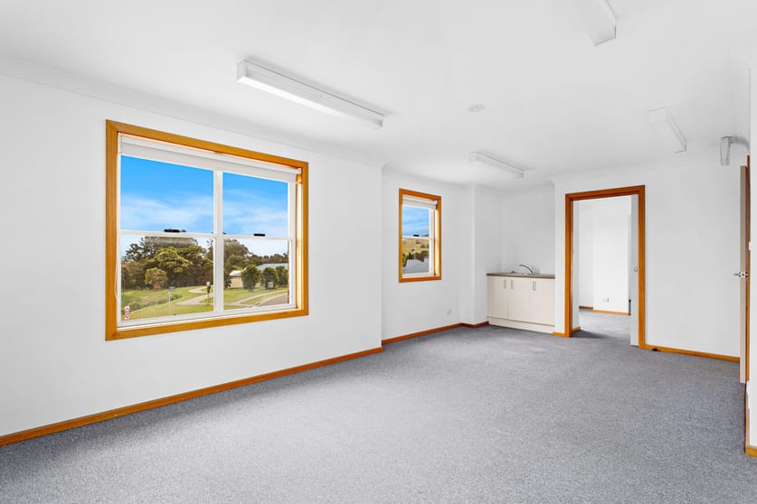 132 Burdekin Drive Albion Park NSW 2527 - Image 2