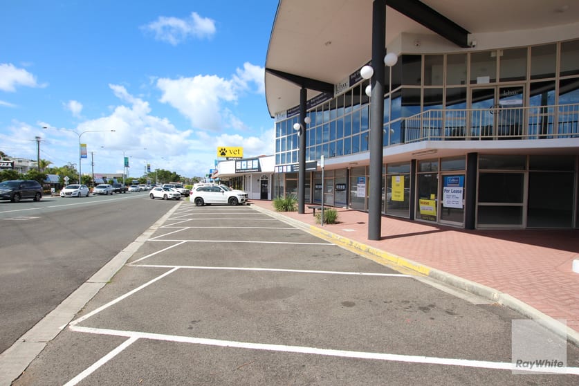 Click to view all images 3/118-120 Brisbane Road Mooloolaba QLD 4557 - Image 3