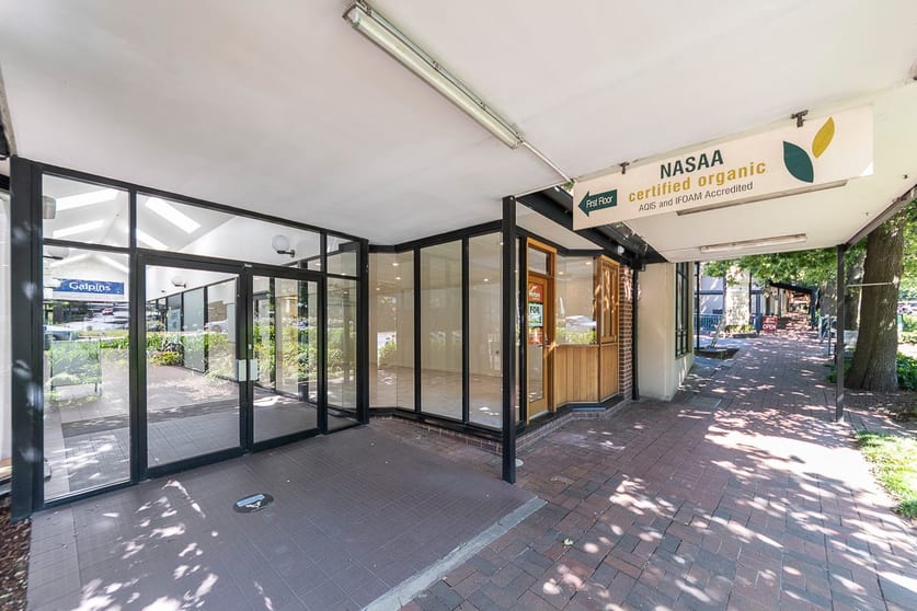 Click to view all images 2/3-5 Mount Barker Road Stirling SA 5152 - Image 3