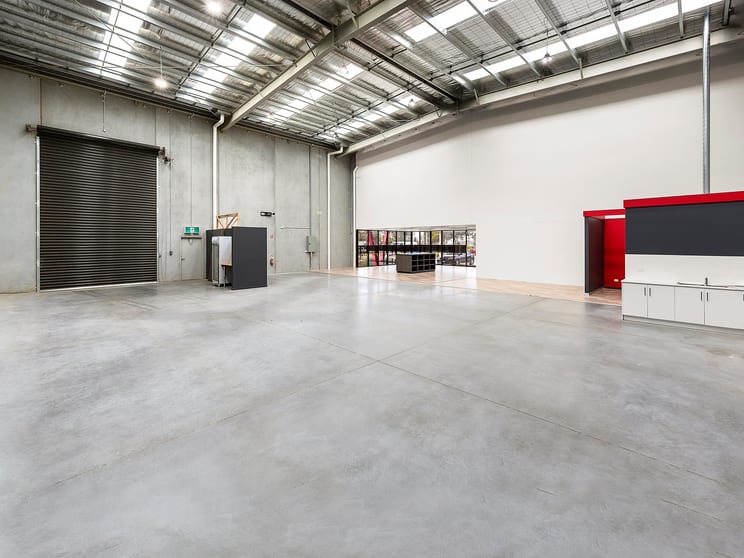 Click to view all images 5/556-598 Princes Highway Springvale VIC 3171 - Image 2