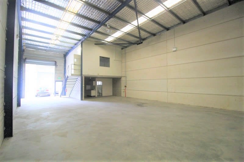 Click to view all images 10/13-15 Wollongong Road Arncliffe NSW 2205 - Image 2