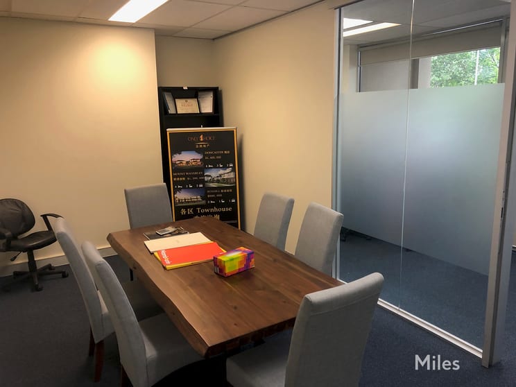 Click to view all images 13/247 Rathdowne Street Carlton VIC 3053 - Image 3