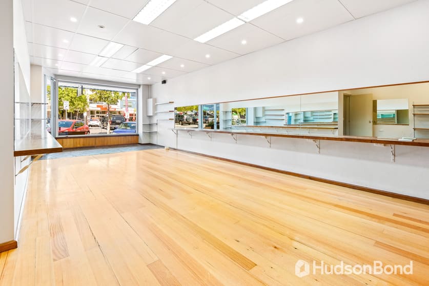 Click to view all images 9 Macedon Road Templestowe Lower VIC 3107 - Image 2