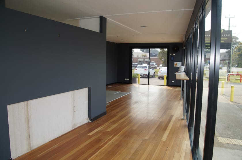 Click to view all images 1/185 Lake Road Port Macquarie NSW 2444 - Image 3