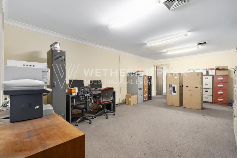 Click to view all images Girraween NSW 2145 - Image 2