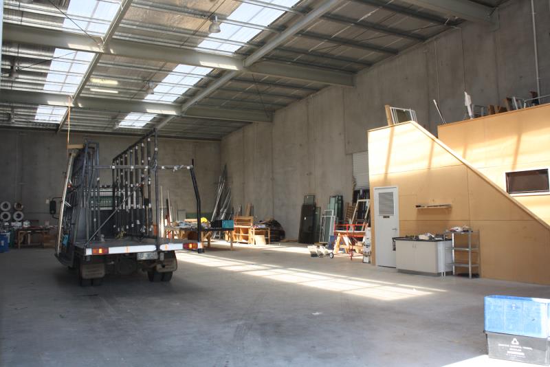 Click to view all images Unit 4/6 Runway Place Cambridge TAS 7170 - Image 3
