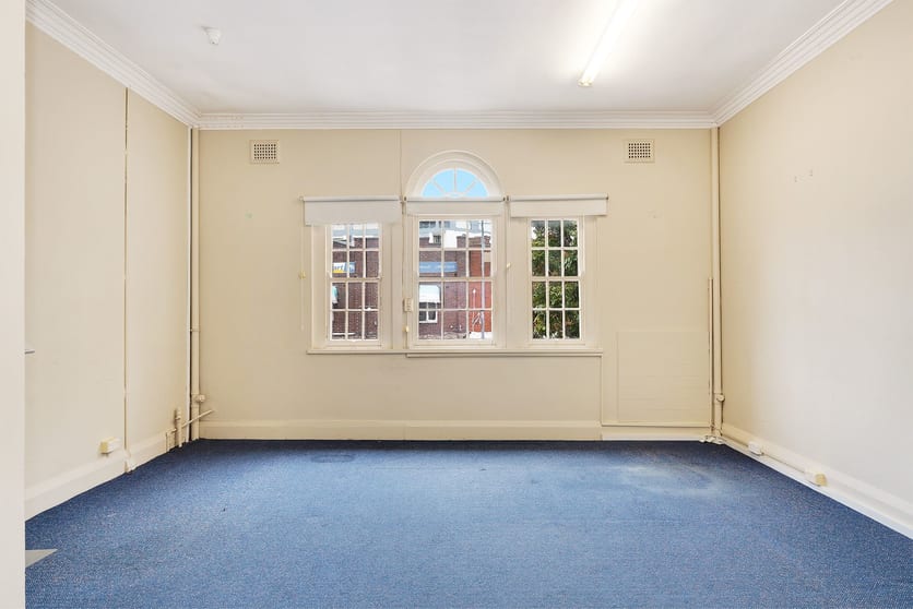 Click to view all images 95 Longueville Road Lane Cove NSW 2066 - Image 2