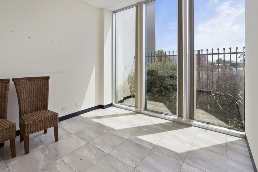 Click to view all images Factory 1/11 Glenville Dr Melton VIC 3337 - Image 3