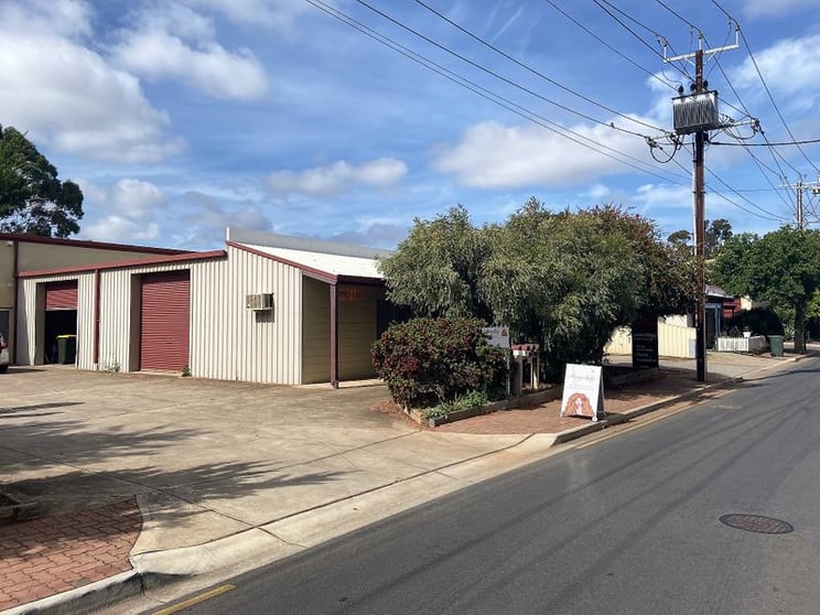 Click to view all images 1,27 Bennett St Thebarton SA 5031 - Image 1