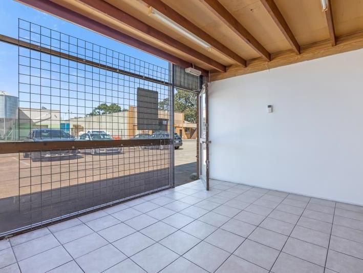 Click to view all images 5/2-4 Lace Street Doveton VIC 3177 - Image 2