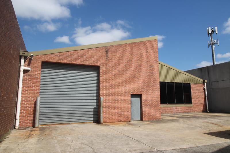 Click to view all images Unit 2/11 Lanyon Street Dandenong VIC 3175 - Image 3