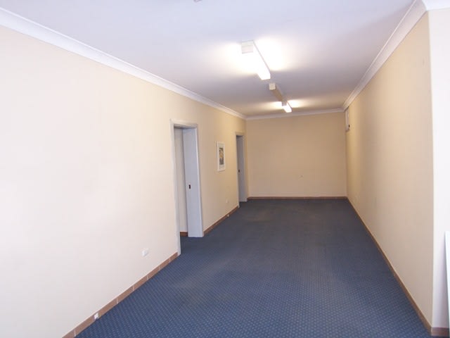 Click to view all images 8D/8 Station Street Thornleigh NSW 2120 - Image 3