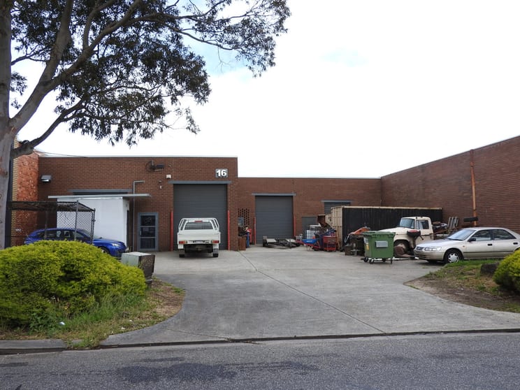 Click to view all images 16 Century Drive Braeside VIC 3195 - Image 2