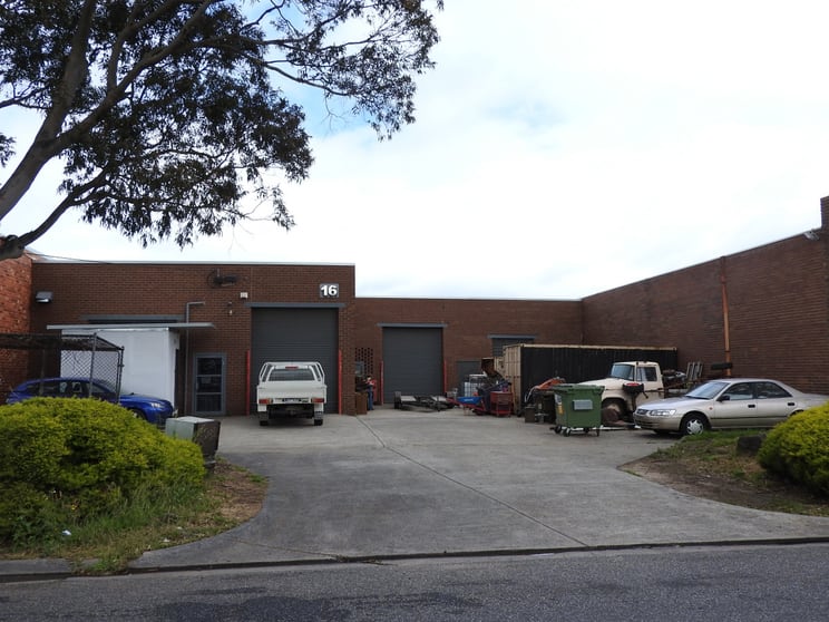 Click to view all images 16 Century Drive Braeside VIC 3195 - Image 3