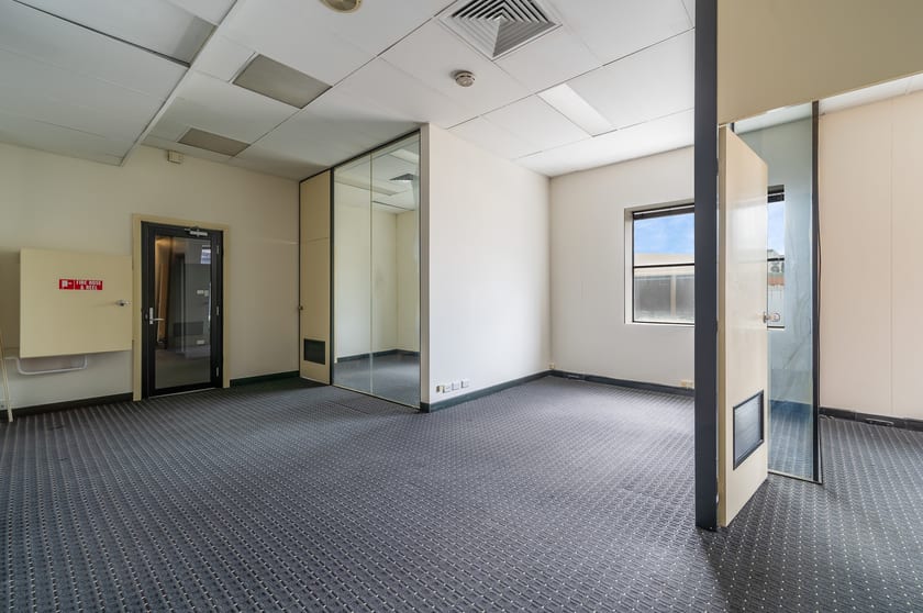 Click to view all images Suite 4 306-310 New South Head Road Double Bay NSW 2028 - Image 3