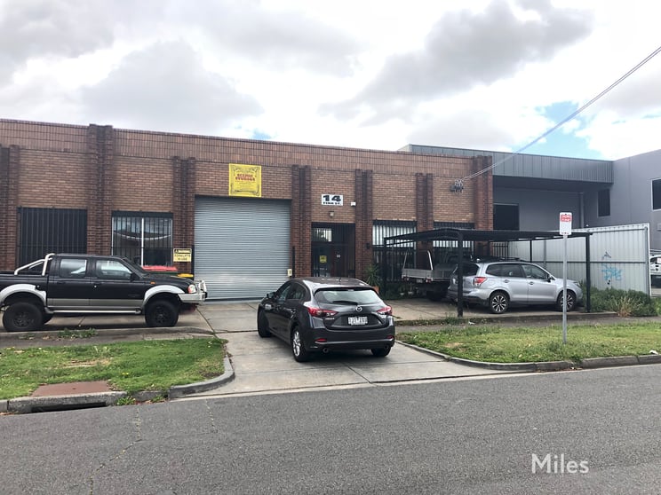 Click to view all images 14 Fink Street Preston VIC 3072 - Image 2