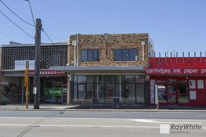 Click to view all images 676 Warrigal Road Oakleigh South VIC 3167 - Image 3