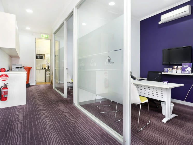 Click to view all images 198 Main Street Mornington VIC 3931 - Image 3
