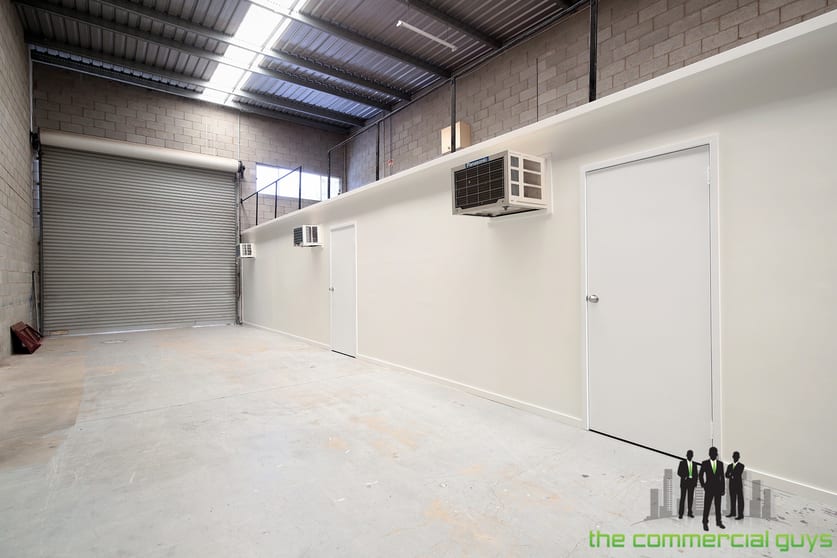 Click to view all images 3/51 Overlord Pl Acacia Ridge QLD 4110 - Image 2