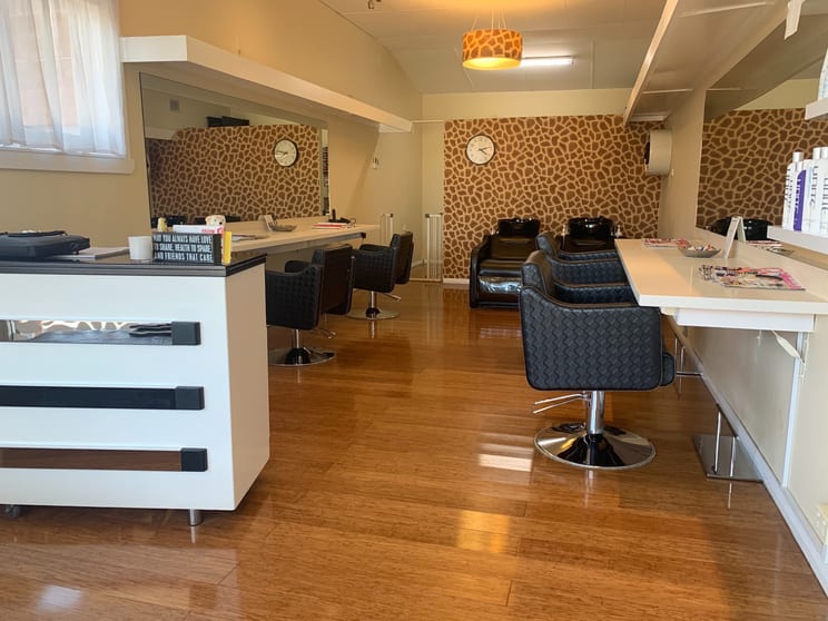 Click to view all images 2/21 Murray Road East Corrimal NSW 2518 - Image 2