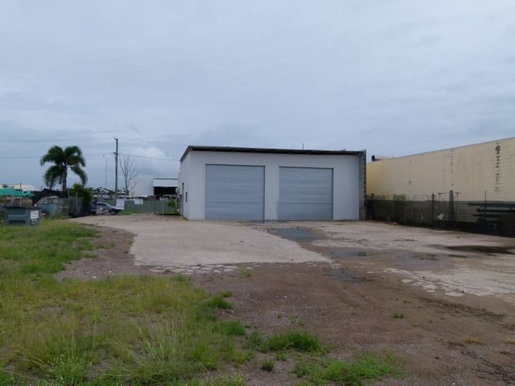 Click to view all images 22 Carmel Street Garbutt QLD 4814 - Image 2