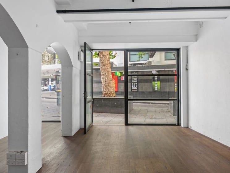 Click to view all images 1A Roslyn Street Potts Point NSW 2011 - Image 3
