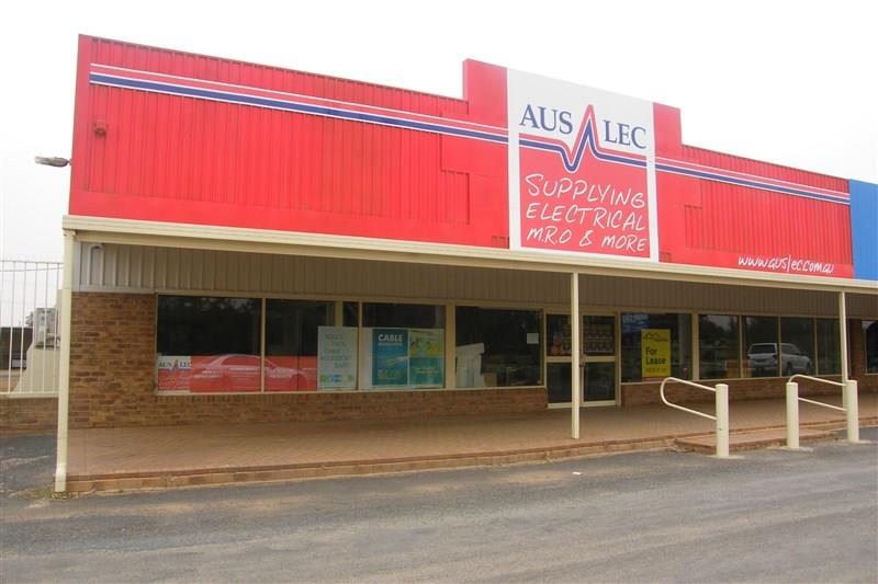 Click to view all images 1/16 Parkes Rd Forbes NSW 2871 - Image 1