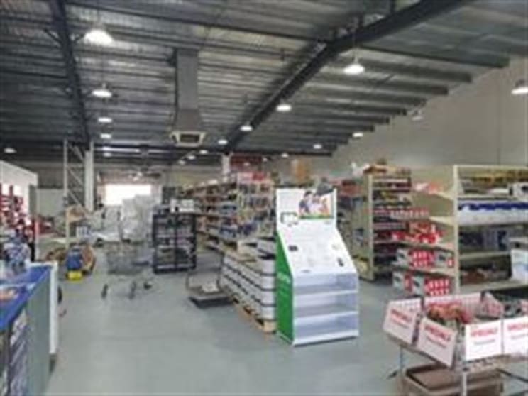 Click to view all images 1/16 Parkes Rd Forbes NSW 2871 - Image 2