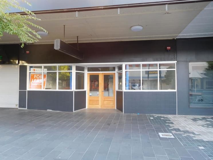 Click to view all images 320 Hargreaves Street Bendigo VIC 3550 - Image 1