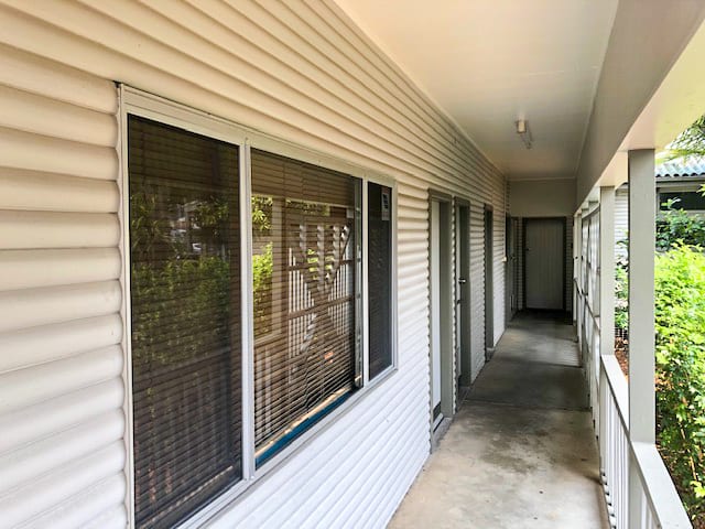 Click to view all images Suite 2/169-171 Rose Avenue Coffs Harbour NSW 2450 - Image 2