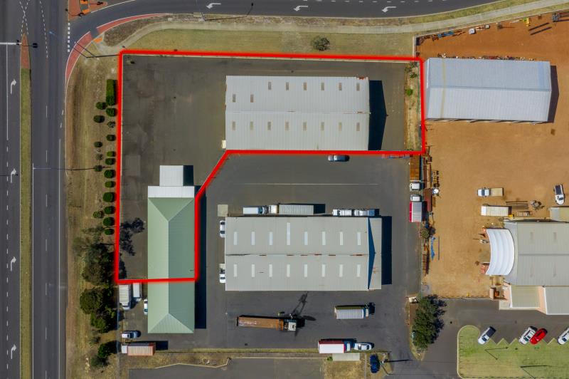 Click to view all images 5 Barnard Street Davenport WA 6230 - Image 2
