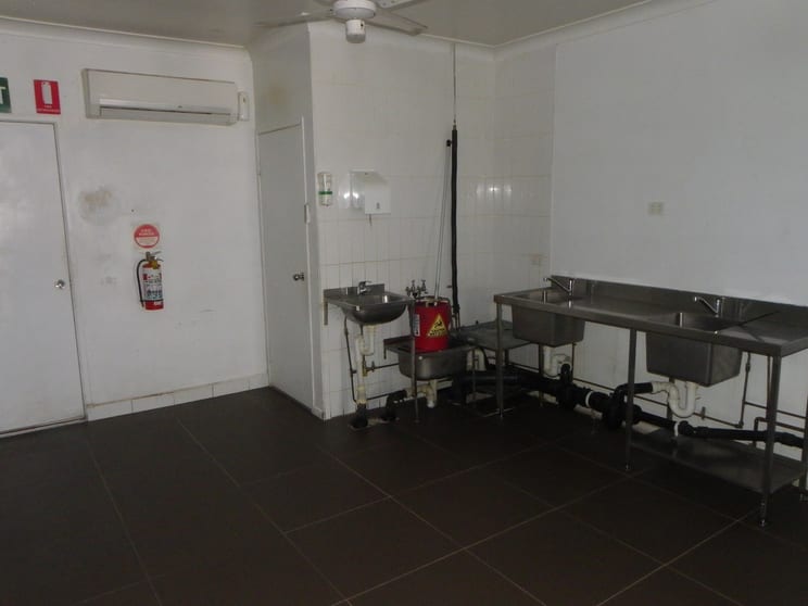 Click to view all images 11/22-28 Rowe STreet Caboolture QLD 4510 - Image 3