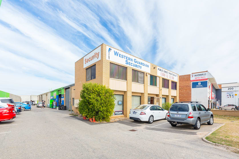 Click to view all images Unit 3 & 4/206 Collier Road Bayswater WA 6053 - Image 1